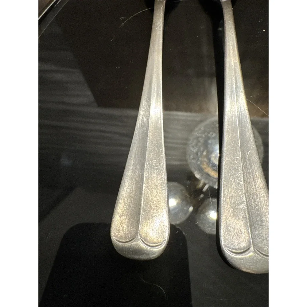 Rogers Korea Wellesley Stainless Flatware Dinner Forks-2